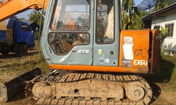 HITACHI EX60-3 นำเข้าจากญี่ปุ่น เอกสารใบอินวอยซ์ รถพร้อมใช้งาน