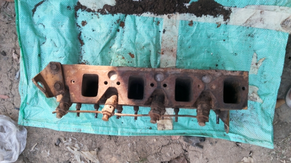 ขายฝาสูบเครื่อง4D95สวยข้อเหวี่ยงก็มีถูก