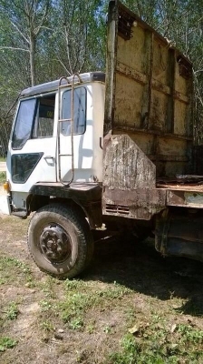 รถมิตซู 10 ล้อ ท้ายลาด FM527 M - A   195 แรงม้า. สนใจติดต่อ  081 - 6079515