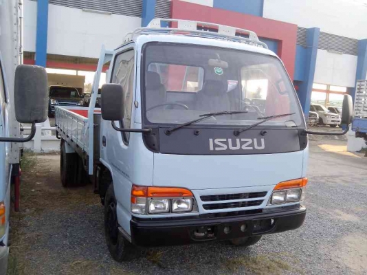 ขายรถหกล้อ ISUZU 110 แรง  สภาพพร้อมใช้งาน  ทะเบียนพร้อมโอน