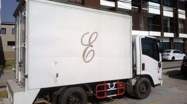 ืขายครับ อีซูซุ  ELF NLR 130 ครับ