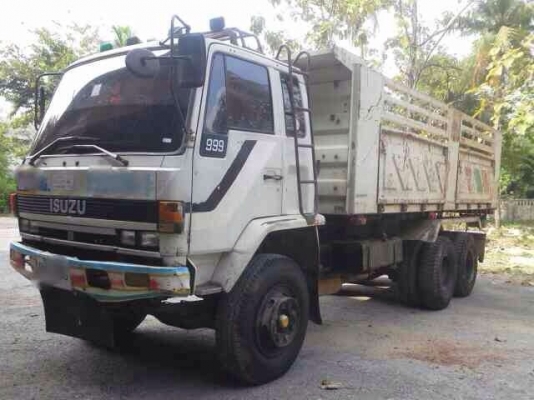 ขายรถบรรทุกสิบล้อดั๊มพ์ Isuzu เครื่อง 240 แรง หัวขาว เกียร์ฟูลเลอร์ กระบะสามมิตร ทะเบียนพร้อม
