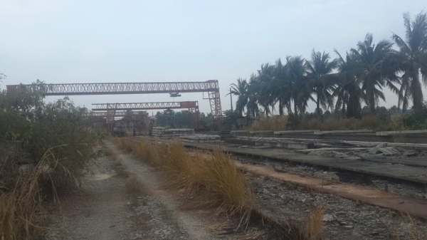 ขายแพล๊นท์หล่อเสาเข็ม แผ่นพื้น มีอุปกรณ์จำนวนมาก