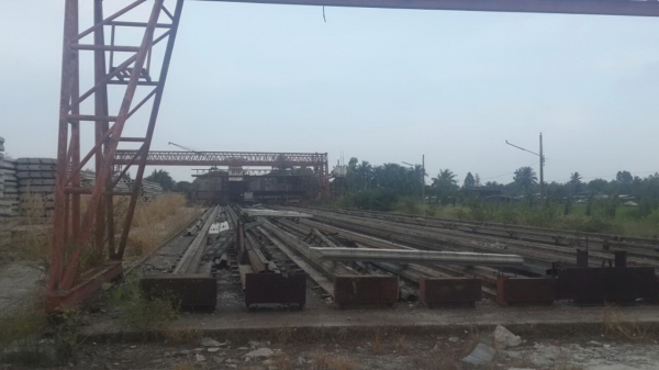 ขายแพล๊นท์หล่อเสาเข็ม แผ่นพื้น มีอุปกรณ์จำนวนมาก