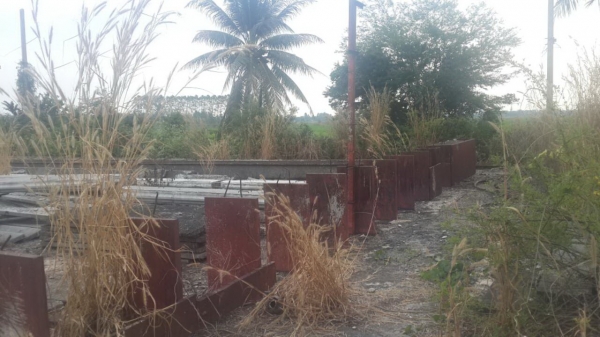 ขายแพล๊นท์หล่อเสาเข็ม แผ่นพื้น มีอุปกรณ์จำนวนมาก