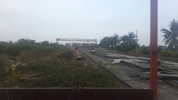 ขายแพล๊นท์หล่อเสาเข็ม แผ่นพื้น มีอุปกรณ์จำนวนมาก