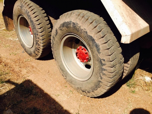 ขายดาวน์ รถบรรทุก 10 ล้อ ดั้ม 2 เพลา Hino 260 แรงม้า แอร์เย็น