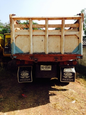 ขายดาวน์ รถบรรทุก 10 ล้อ ดั้ม 2 เพลา Hino 260 แรงม้า แอร์เย็น