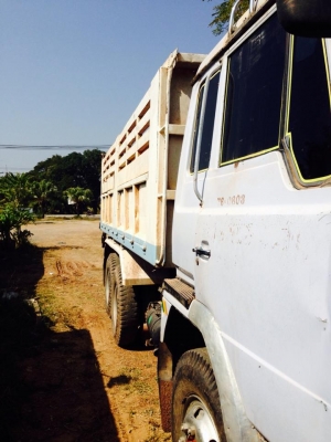 ขายดาวน์ รถบรรทุก 10 ล้อ ดั้ม 2 เพลา Hino 260 แรงม้า แอร์เย็น