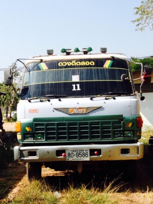 ขายดาวน์ รถบรรทุก 10 ล้อ ดั้ม 2 เพลา Hino 260 แรงม้า แอร์เย็น