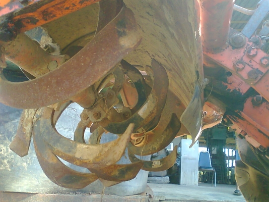 รถไถ KUBOTA B2000 4WD มีจอบหมุน