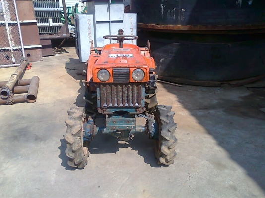 รถไถ KUBOTA B2000 4WD มีจอบหมุน