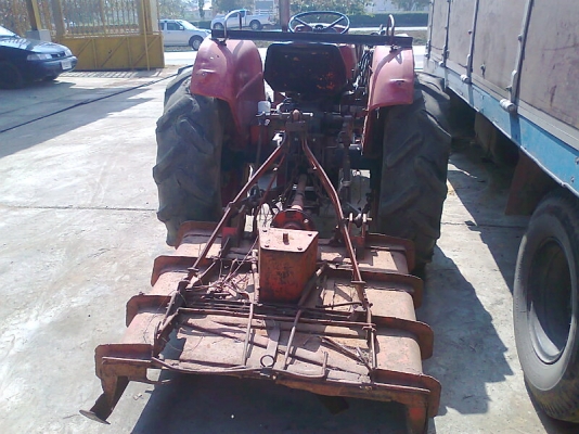 รถไถ KUBOTA L3001 DT 4WD มีใบดันหน้า ชุดตัดหญ้า และ ผาน 3