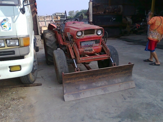 รถไถ KUBOTA L3001 DT 4WD มีใบดันหน้า ชุดตัดหญ้า และ ผาน 3