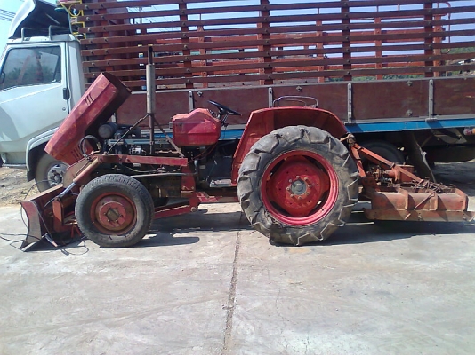 รถไถ KUBOTA L3001 DT 4WD มีใบดันหน้า ชุดตัดหญ้า และ ผาน 3