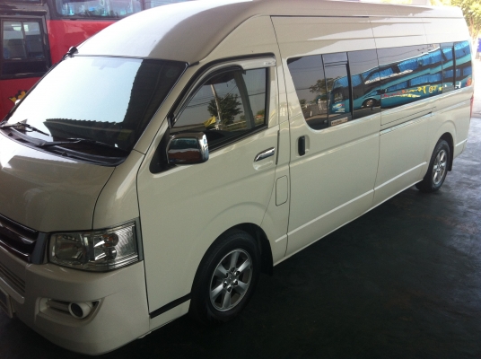 รถตู้ รถตู้
