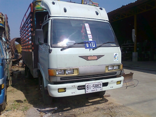 รถหกล้อ HINO KM776 ซุปเปอร์เสี่ย