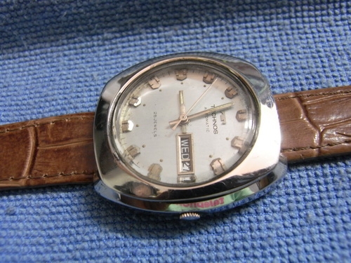 3ม.ค.((น้าเล็ก)) นำเสนอนาฬิกาข้อมือ หลายเรือน 3ม.ค.((น้าเล็ก)) นำเสนอนาฬิกาข้อมือ หลายเรือน