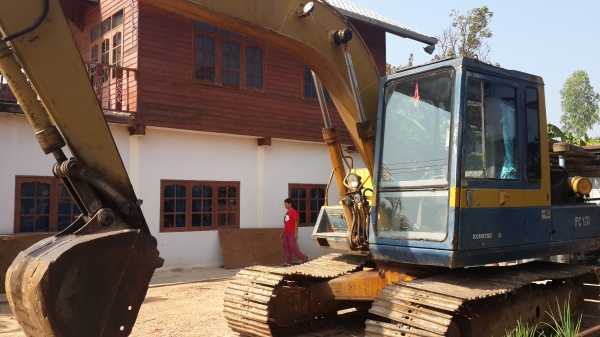 ขายด่วนKOMATSU PC100-3ราคาถูกๆจองโทร0801515451