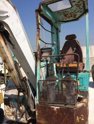 KOMATSU PC28UU KOMATSU PC28UU