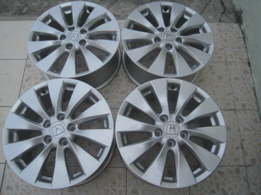 ขายล้อแม็กป้ายแดง Honda Accord G9 17"x7.5" et55 5รู114.3 สนใจติดต่อเล็กคลองสามครับ (081-3747940)