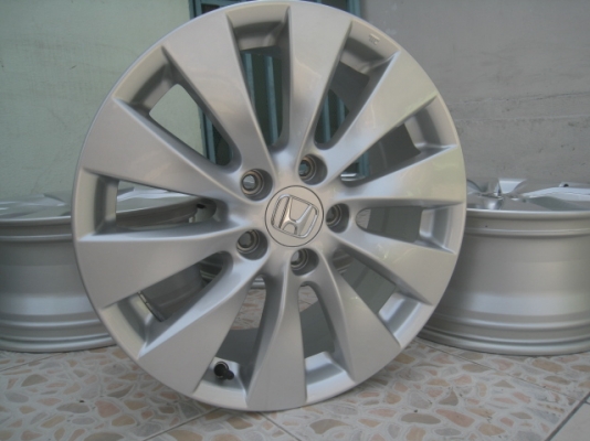 ขายล้อแม็กป้ายแดง Honda Accord G9 17"x7.5" et55 5รู114.3 สนใจติดต่อเล็กคลองสามครับ (081-3747940)