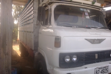 หนุ่มเมืองช้างมารับไปแบกอ้อยแล้วครับ HINO KM350 เครื่องDQ100 110ม้า หน้า F หลังF ยางดี7เส้น