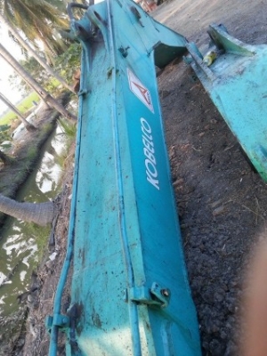 บูม + อาร์ม kobelco sk200-3 บูม + อาร์ม kobelco sk200-3