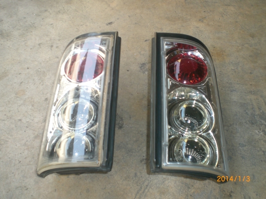 ไฟท้ายแต่ง nissan nv กระบะ 1คู่200บาท