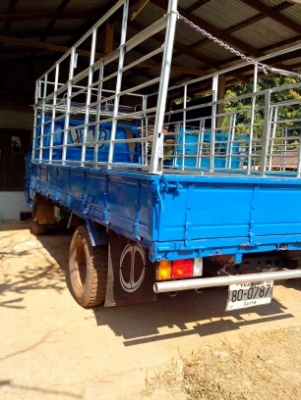 ISUZU  TLเครื่อง  100แรง  6ล้อขาย170000บาท