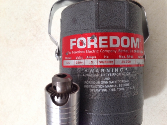 ขายเครื่องเจาะ เจียร ขัด แบบสายต่อ ยี่ห้อ Foredom USA 220 V ไฟบ้าน สภาพสวยมาก พร้อมใช้งาน