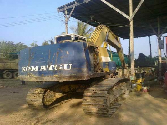 ขายโคมัสซุPC200-5 ราคา 650,000 บาท ขายโคมัสซุPC200-5 ราคา 650,000 บาท