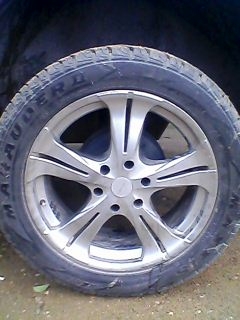 ขายด่วน ! แม็กเรนโซ่ขอบ20 พร้อมยาง 265/50/20 ราคา19,800