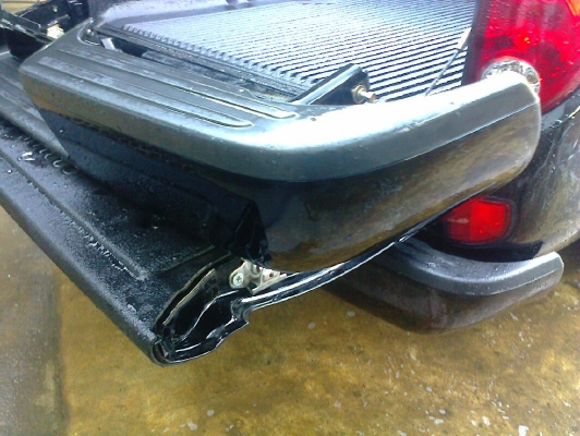 ชุดกันชนหลังไททัลพร้อมขา