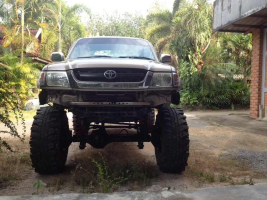 รถ TOYOTA TIGER D4D วางคาน คอยสปริง