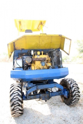 ขายรถแมคโครเล็กล้อยาง 3 แสนบาท