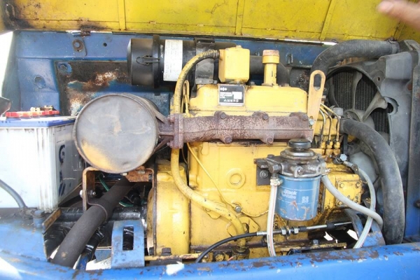 ขายรถแมคโครเล็กล้อยาง 3 แสนบาท