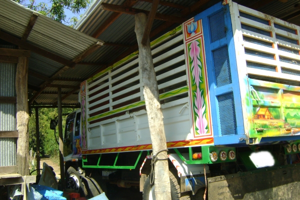 ขายรถ 6 ล้อใหญ่ อีซูซุ195 แรง