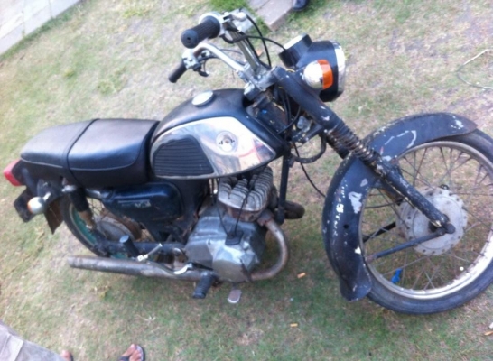 ขาย K 125 สภาพแห้ง 0891709610มีทะเบียนพร้อมโอน รังสิต