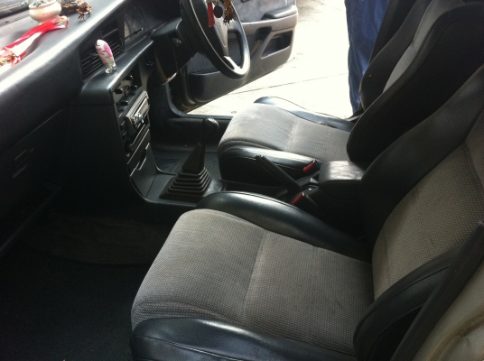 โตโยต้า หน้ายิ้ม 1.6 GL สวยมากๆ