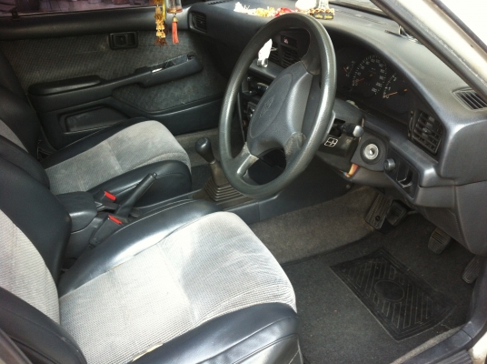 โตโยต้า หน้ายิ้ม 1.6 GL สวยมากๆ