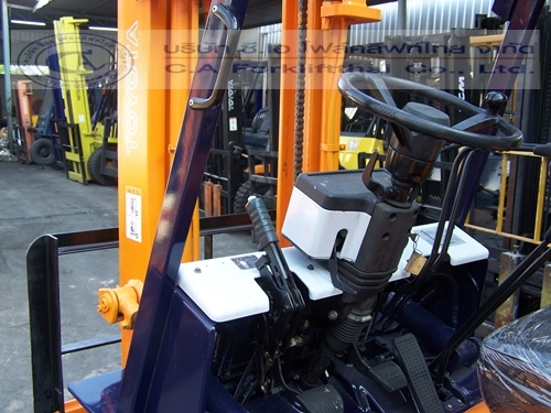 ขายรถ โฟล์คลิฟท์ TOYOTA รุ่น 5-FD20