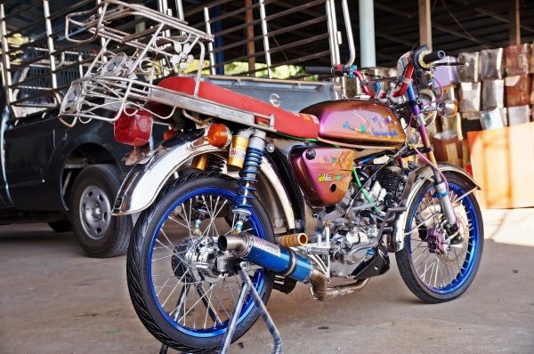 ขาย SUZUKI A 100 เครื่อง SONIC แต่งสวย มากๆๆ ทะเบียนเล่มเครื่อง โครง ออกใบซื้อขายให้ ครับ ขาย SUZUKI A 100 เครื่อง SONIC แต่งสวย มากๆๆ ทะเบียนเล่มเครื่อง โครง ออกใบซื้อขายให้ ครับ