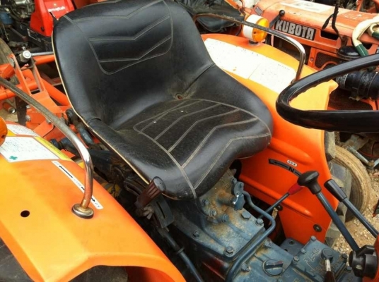 ขายด่วน รถไถคูโบต้าL2201 เก่านอกพร้อมโรตารี่