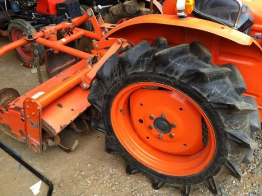 ขายด่วน รถไถคูโบต้าL2201 เก่านอกพร้อมโรตารี่