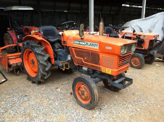 ขายด่วน รถไถคูโบต้าL2201 เก่านอกพร้อมโรตารี่