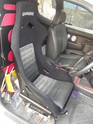 ขายเบาะBRIDEหลังแข็งพร้อมรางหลังดำสภาพนางฟ้า ราคา4000บาทไทย ราคาต่อรองได้ ถ้ามารับเองมีราคาพิเศษของอยู่ปทุมธานี   ติดต่อ 082-5425008 มอสคับ