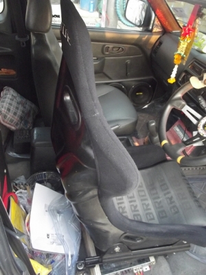 ขายเบาะBRIDEหลังแข็งพร้อมรางหลังดำสภาพนางฟ้า ราคา4000บาทไทย ราคาต่อรองได้ ถ้ามารับเองมีราคาพิเศษของอยู่ปทุมธานี   ติดต่อ 082-5425008 มอสคับ