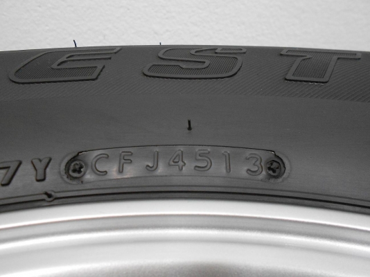 ขายล้อแม็ก Toyota Fortuner ขอบ 17 พร้อมยางบริดสโตนป้ายแดงปี 13/เทิร์นได้-ใส่ฟรีค่ะ