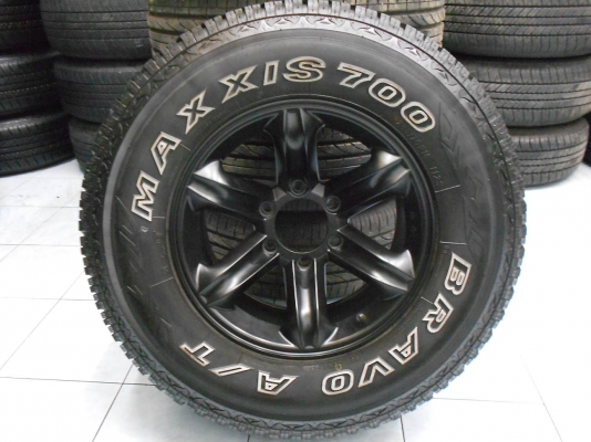 ขายล้อแม็กเล็บเหยี่ยวขอบ 16 X 8 ET 0 พร้อมยาง Maxxis A/T 265/70/16 ปี 13 /เทิร์นได้-ใส่ฟรีค่ะ